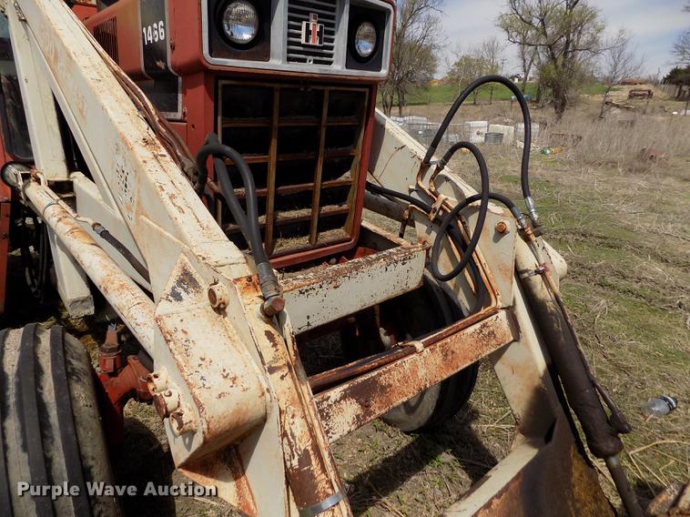 image for item FG9254 1976 International 1466 tractor