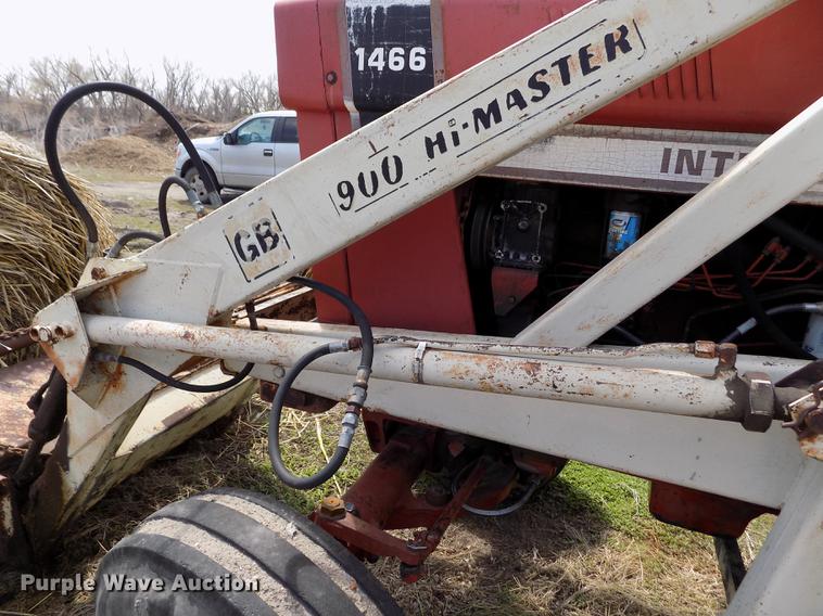 image for item FG9254 1976 International 1466 tractor