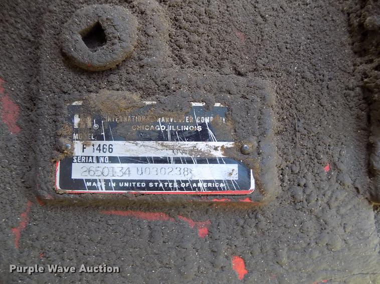 image for item FG9254 1976 International 1466 tractor