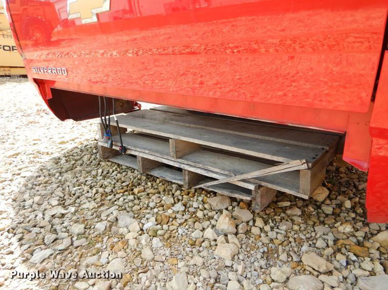 image for item FI9560 Chevrolet 2500 pickup truck bed