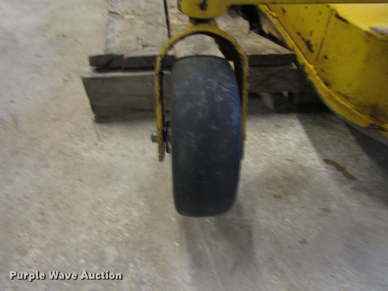 image for item FJ9638 Walker mower deck