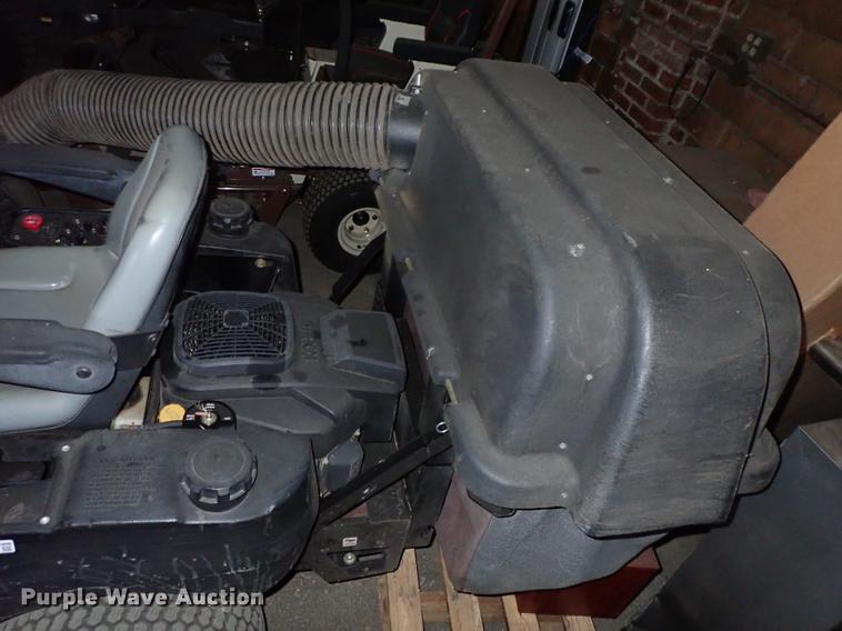 image for item FL9716 Gravely ZT2552HD ZTR lawn mower