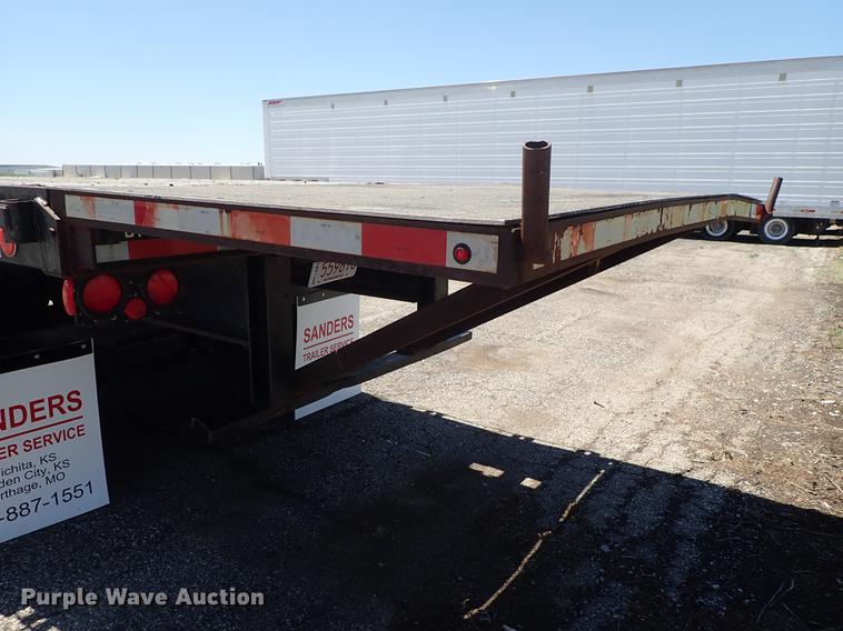 image for item FN9971 1980 Fruehauf flatbed trailer