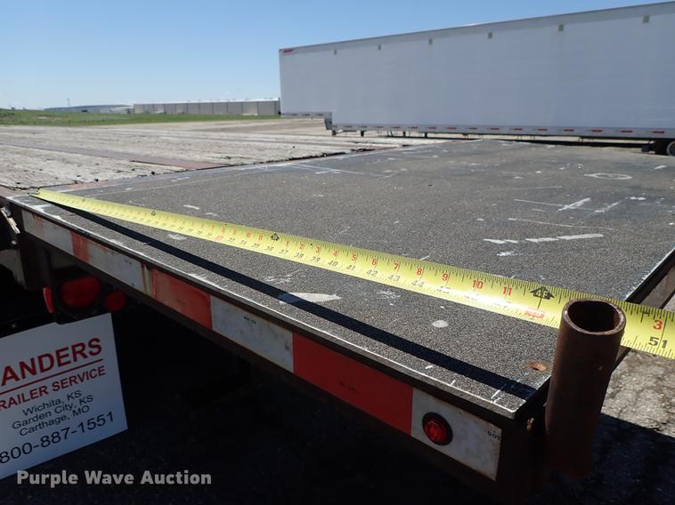 image for item FN9971 1980 Fruehauf flatbed trailer