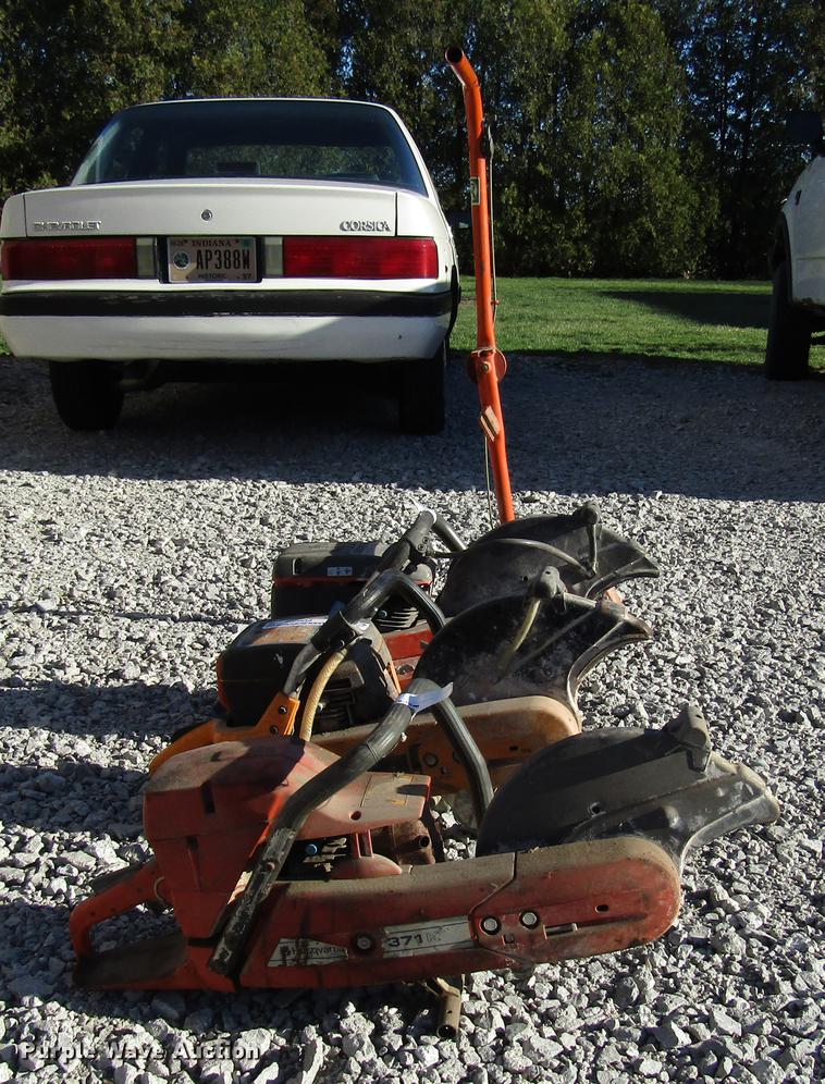 image for item FO9266 (3) concrete saws