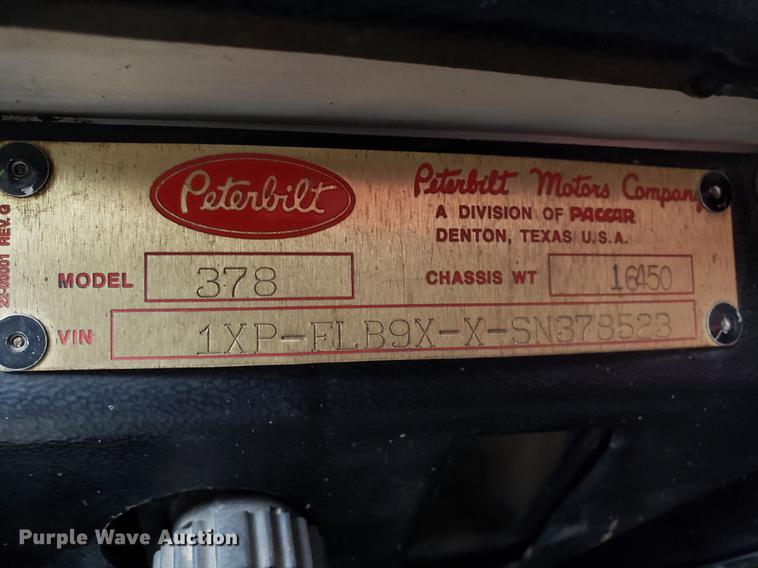 image for item AV9353 1995 Peterbilt 378 fuel truck