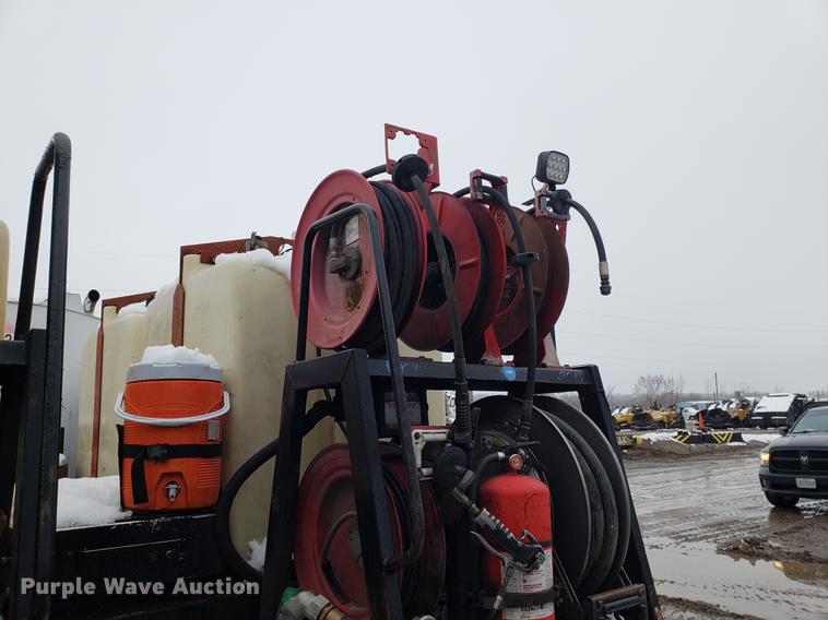 image for item AV9353 1995 Peterbilt 378 fuel truck