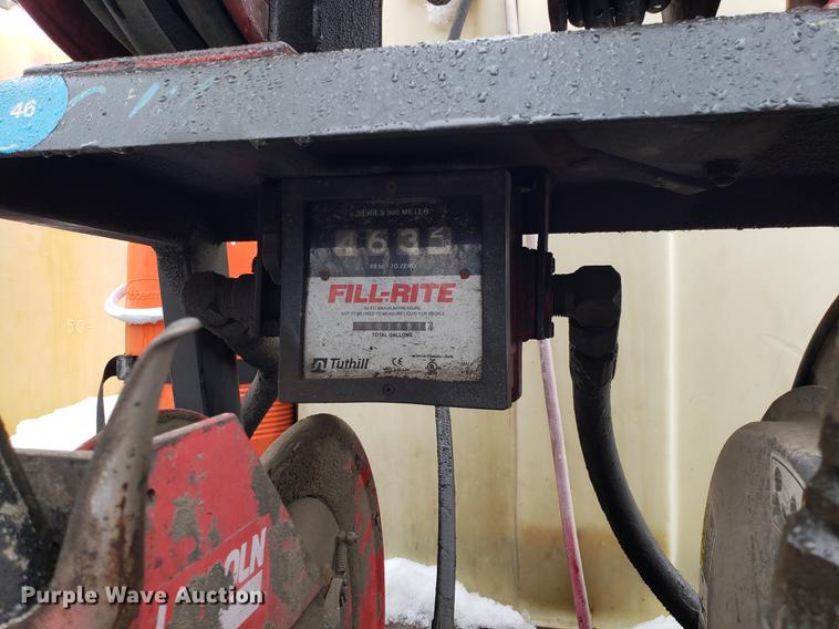 image for item AV9353 1995 Peterbilt 378 fuel truck