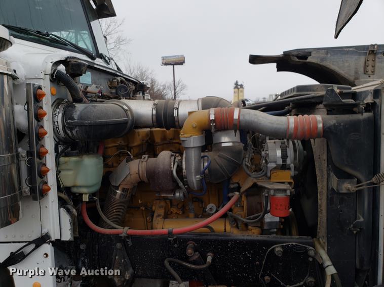 image for item AV9353 1995 Peterbilt 378 fuel truck