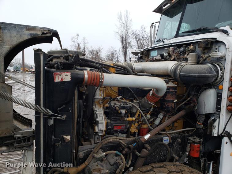 image for item AV9353 1995 Peterbilt 378 fuel truck