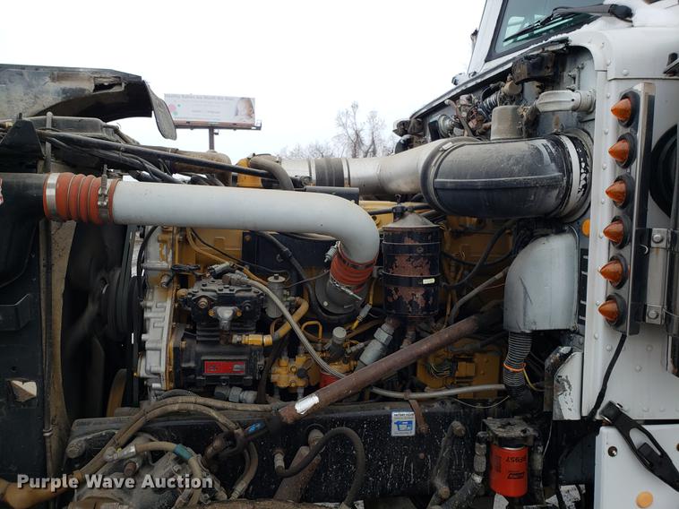 image for item AV9353 1995 Peterbilt 378 fuel truck