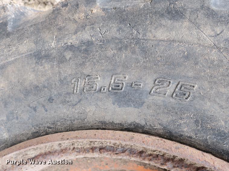 image for item DB8817 1990 Dresser 510B wheel loader