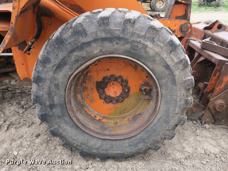 image for item DB8817 1990 Dresser 510B wheel loader