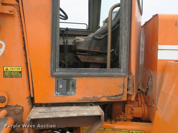 image for item DB8817 1990 Dresser 510B wheel loader