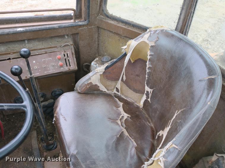 image for item DB8817 1990 Dresser 510B wheel loader