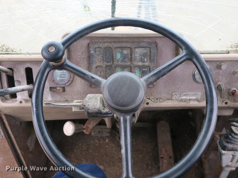 image for item DB8817 1990 Dresser 510B wheel loader