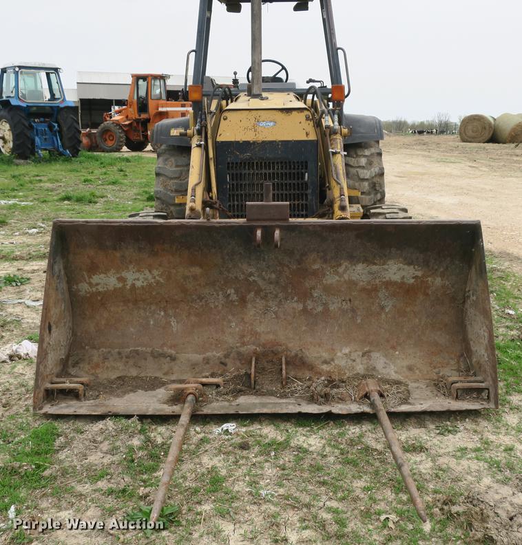 image for item DB8820 Ford 455D industrial loader tractor