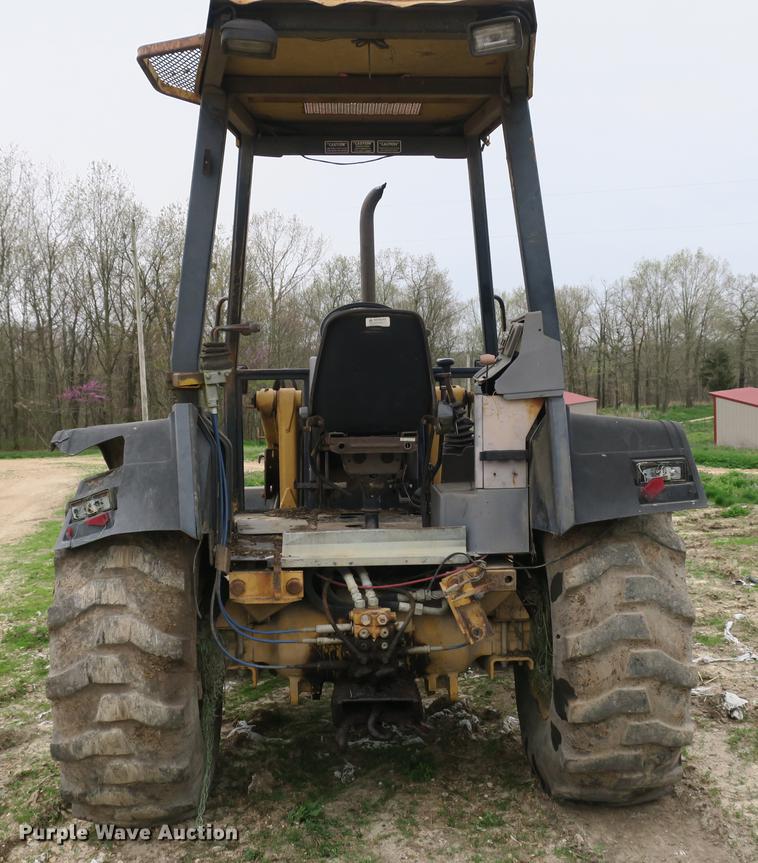 image for item DB8820 Ford 455D industrial loader tractor