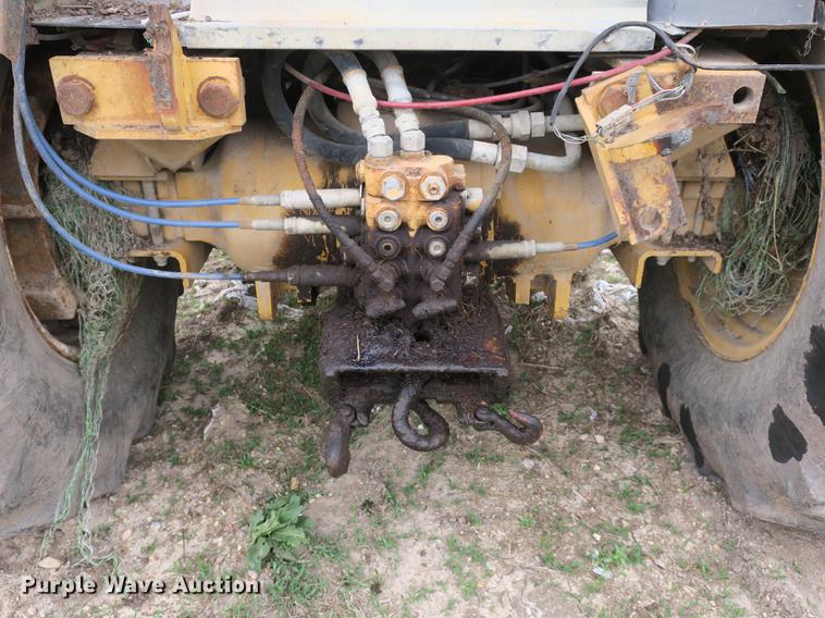 image for item DB8820 Ford 455D industrial loader tractor