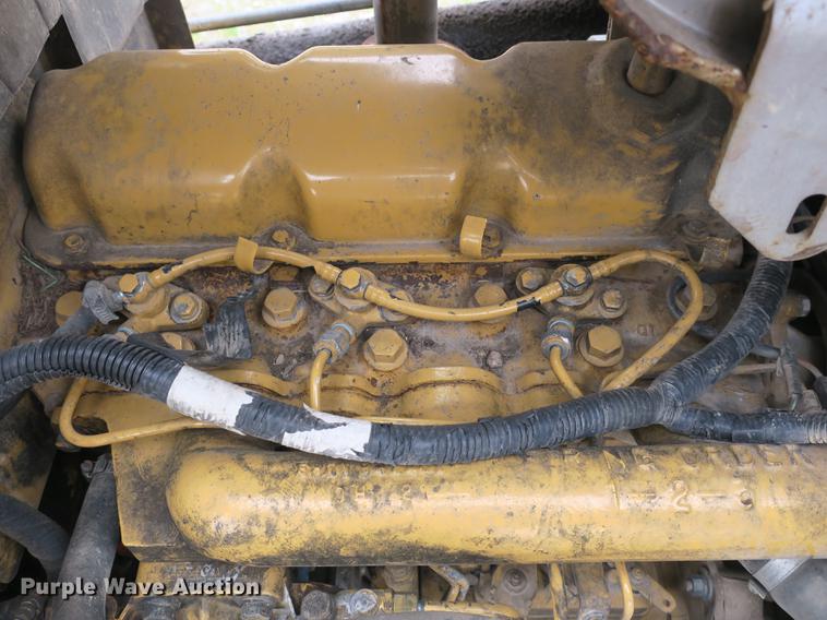 image for item DB8820 Ford 455D industrial loader tractor