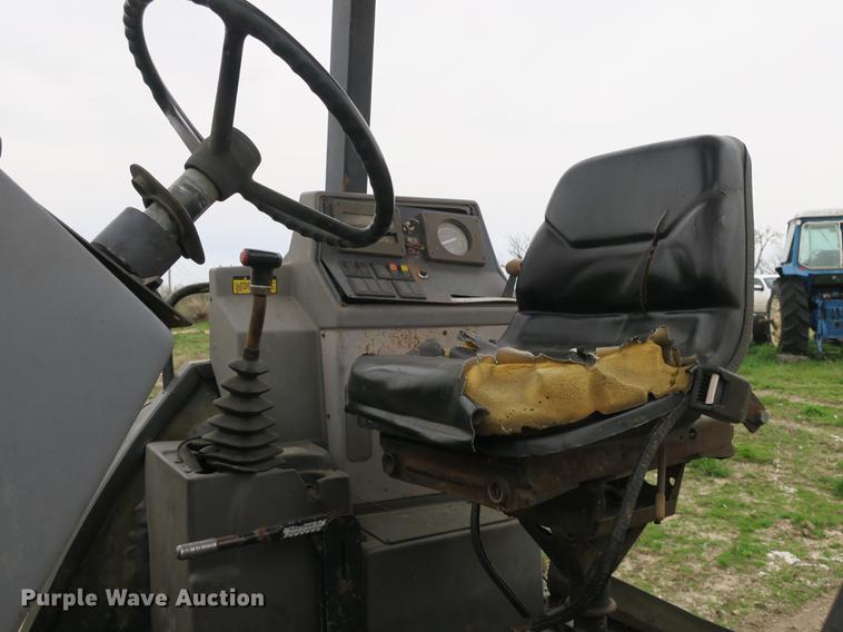 image for item DB8820 Ford 455D industrial loader tractor