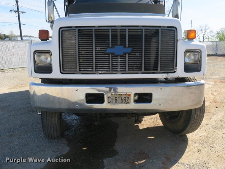 image for item DB8821 2002 Chevrolet C7500 dump truck