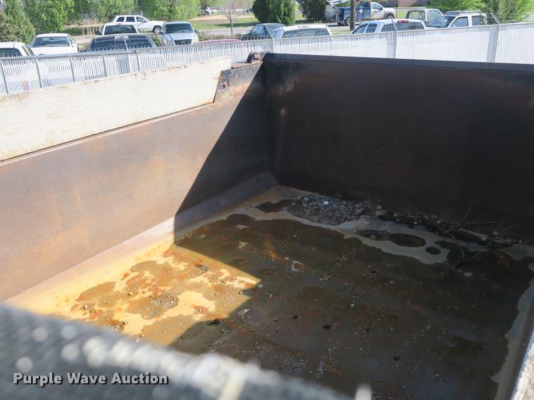 image for item DB8821 2002 Chevrolet C7500 dump truck