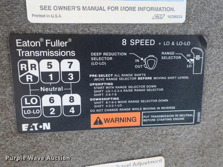 image for item DB8821 2002 Chevrolet C7500 dump truck