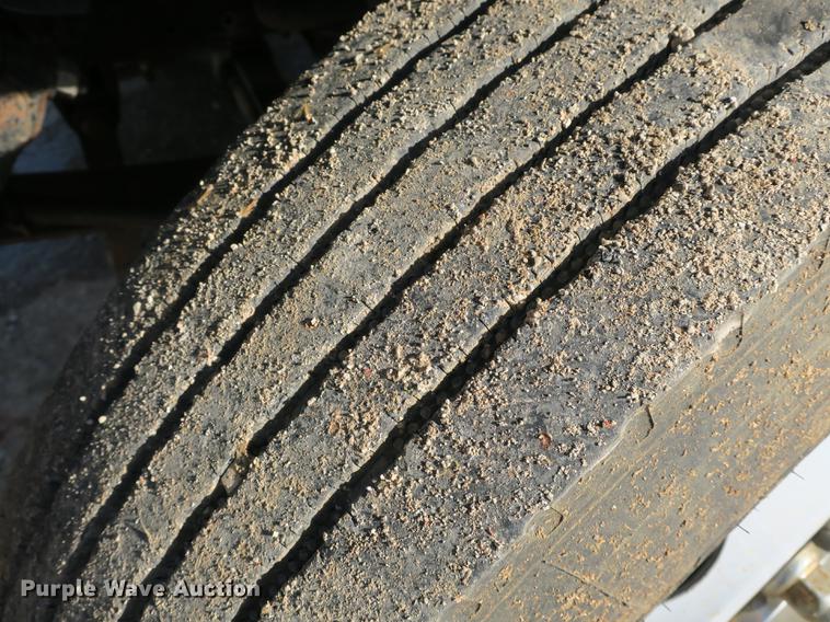 image for item DB8821 2002 Chevrolet C7500 dump truck