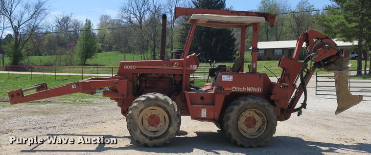 image for item DB8822 1996 Ditch Witch 8020JD cable plow