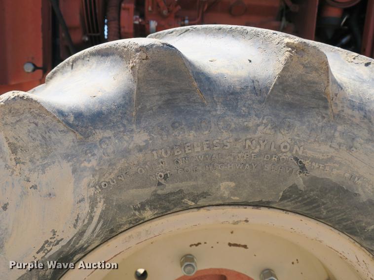 image for item DB8822 1996 Ditch Witch 8020JD cable plow