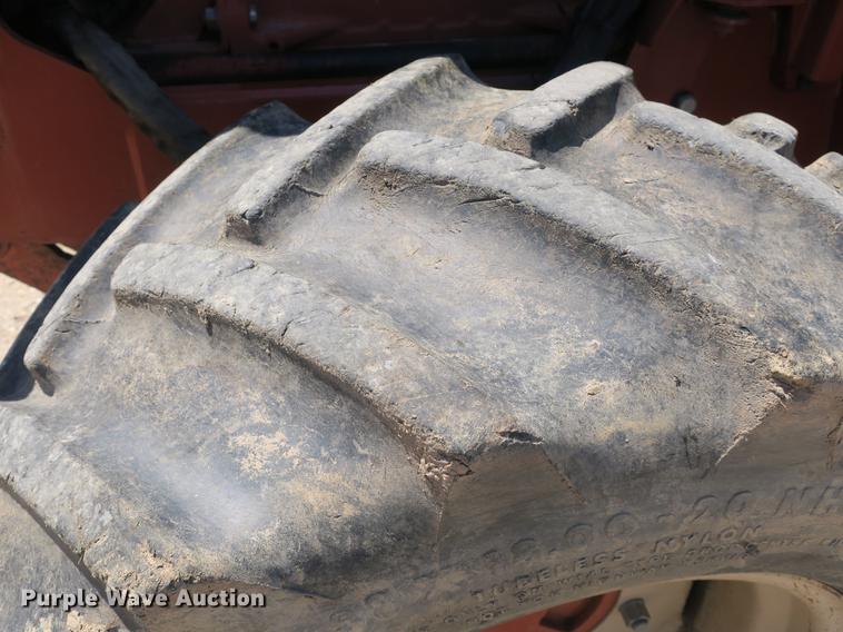 image for item DB8822 1996 Ditch Witch 8020JD cable plow