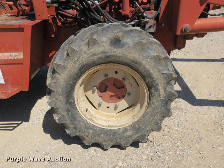image for item DB8822 1996 Ditch Witch 8020JD cable plow