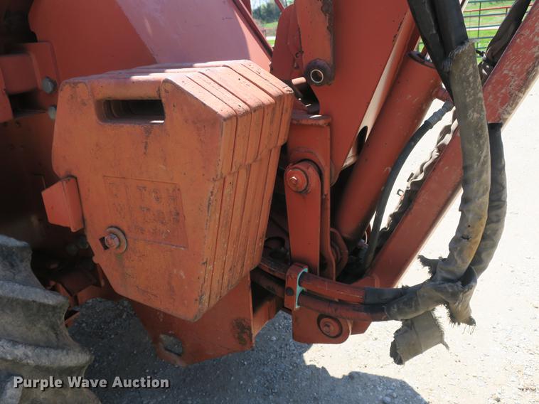 image for item DB8822 1996 Ditch Witch 8020JD cable plow
