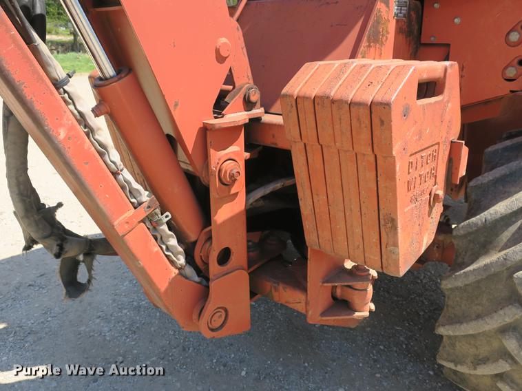 image for item DB8822 1996 Ditch Witch 8020JD cable plow