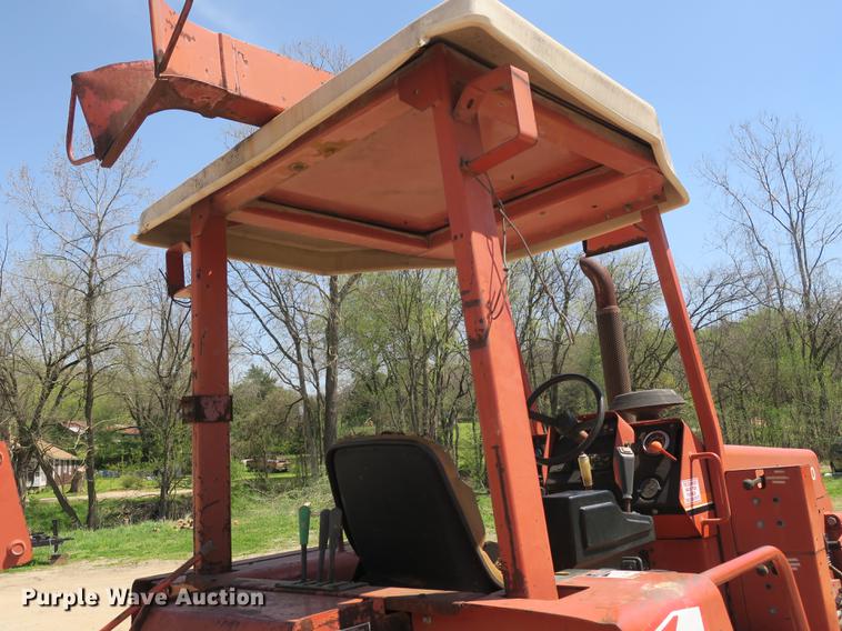 image for item DB8822 1996 Ditch Witch 8020JD cable plow