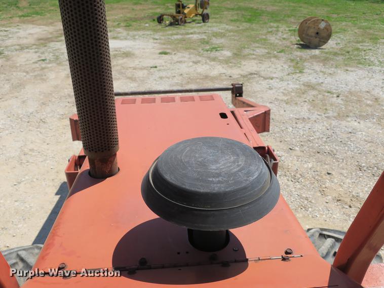 image for item DB8822 1996 Ditch Witch 8020JD cable plow