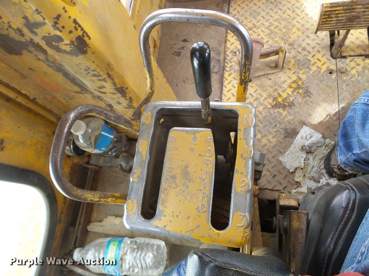 image for item DC4634 1974 Caterpillar D9G dozer