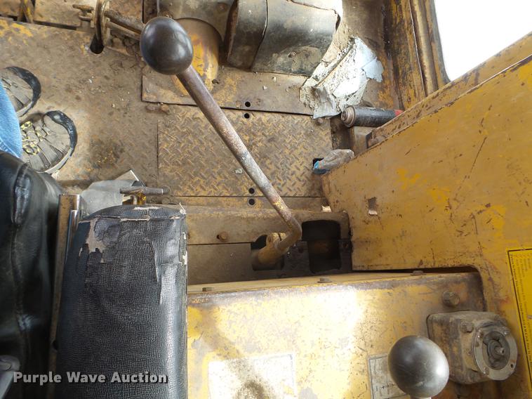 image for item DC4634 1974 Caterpillar D9G dozer