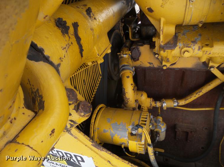 image for item DC4634 1974 Caterpillar D9G dozer