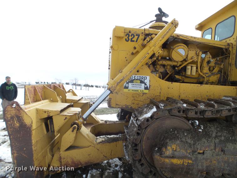 image for item DC4634 1974 Caterpillar D9G dozer