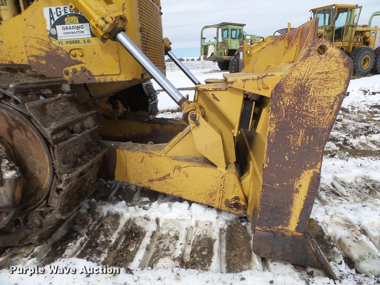 image for item DC4634 1974 Caterpillar D9G dozer