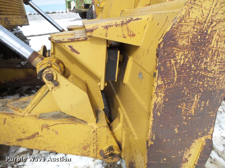 image for item DC4634 1974 Caterpillar D9G dozer