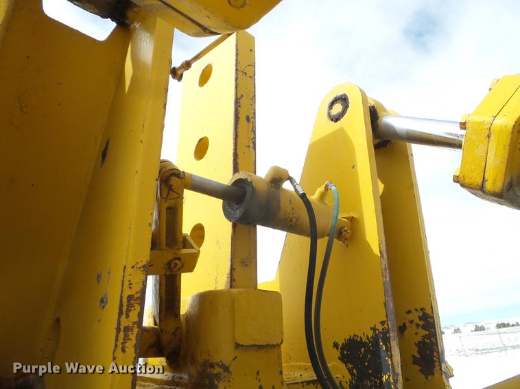 image for item DC4634 1974 Caterpillar D9G dozer