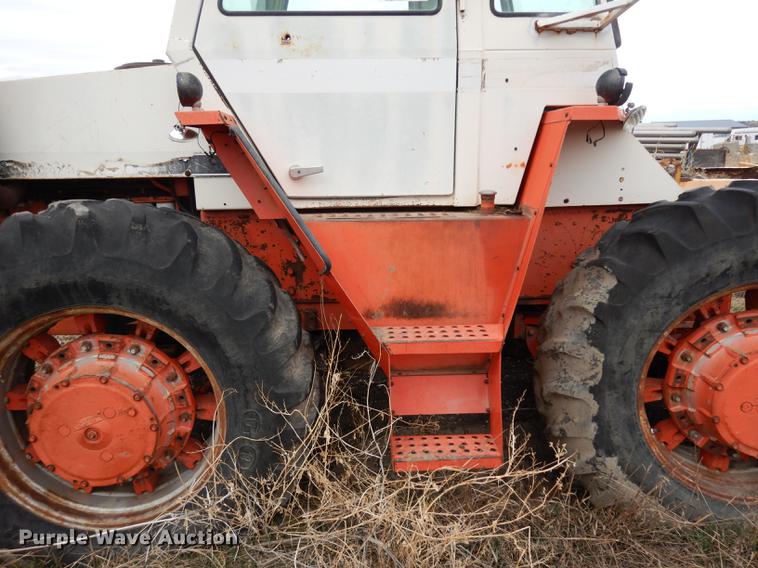 image for item DC4635 1978 Case 2470 4WD tractor