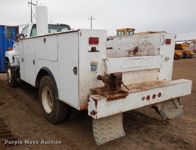 image for item DC4638 1994 Chevrolet Kodiak C6500 utility truck