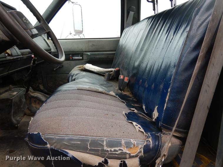 image for item DC4638 1994 Chevrolet Kodiak C6500 utility truck