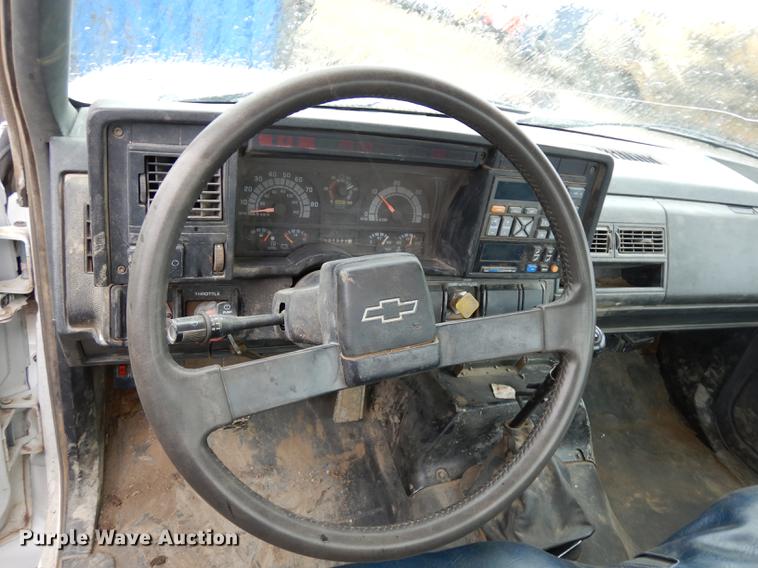 image for item DC4638 1994 Chevrolet Kodiak C6500 utility truck