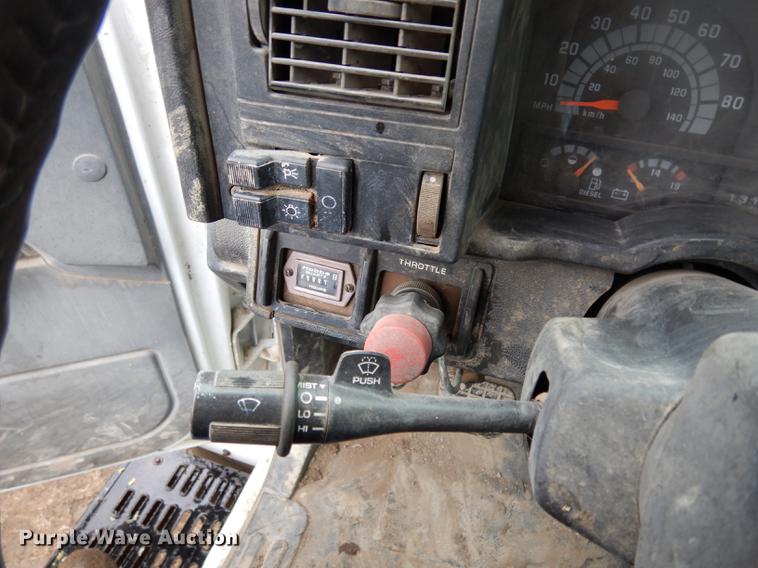 image for item DC4638 1994 Chevrolet Kodiak C6500 utility truck