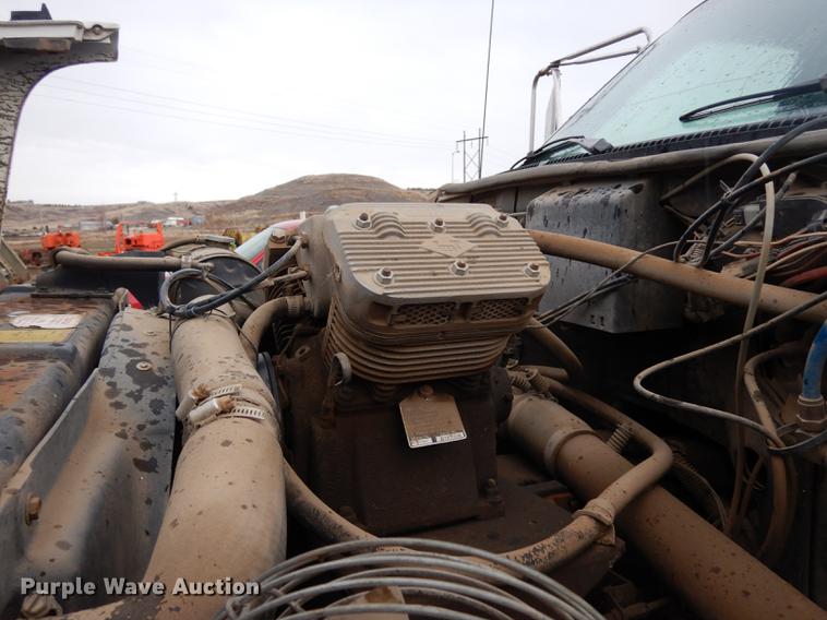 image for item DC4638 1994 Chevrolet Kodiak C6500 utility truck